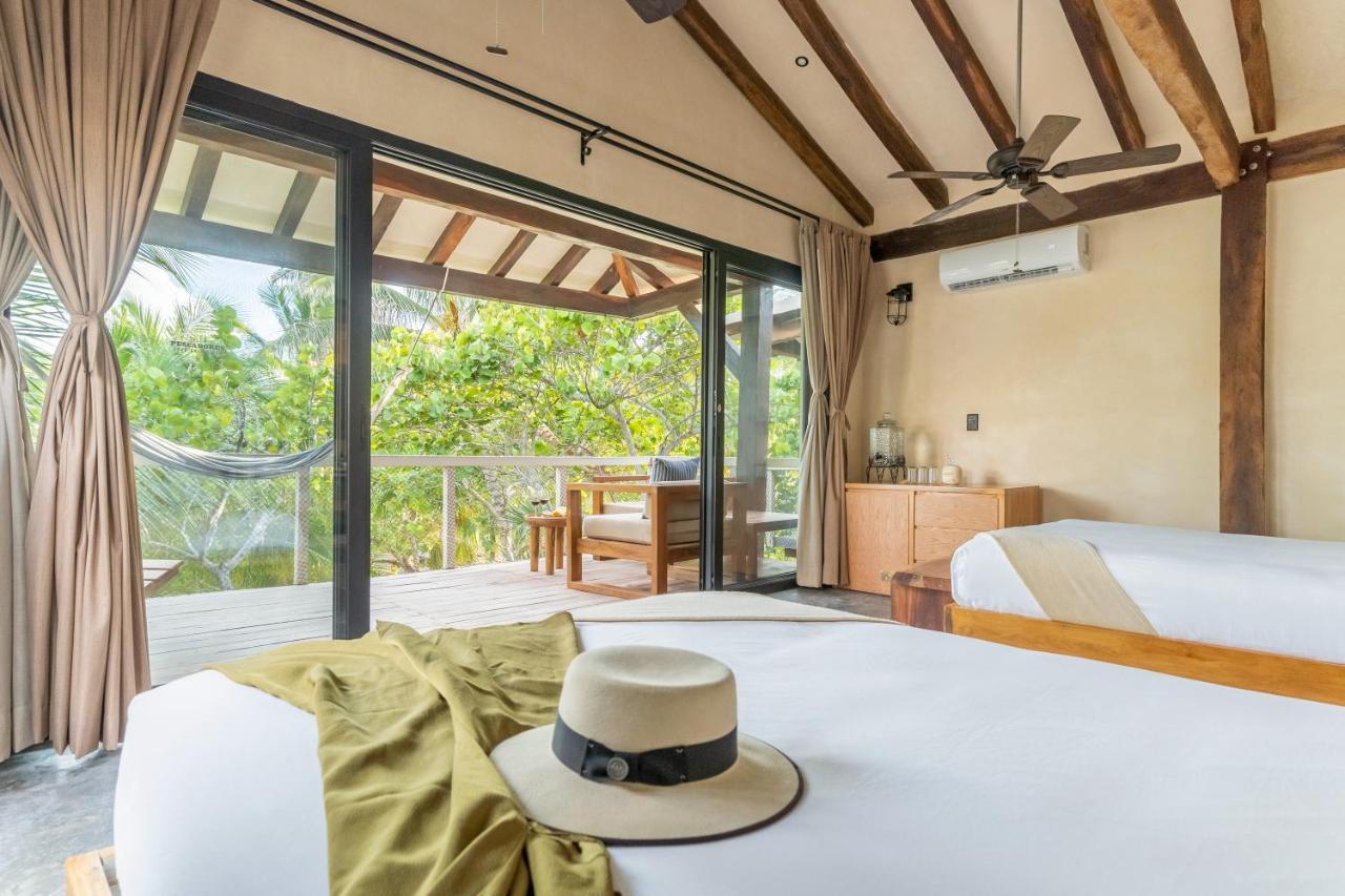 Pescadores By Ahau Collection 4*