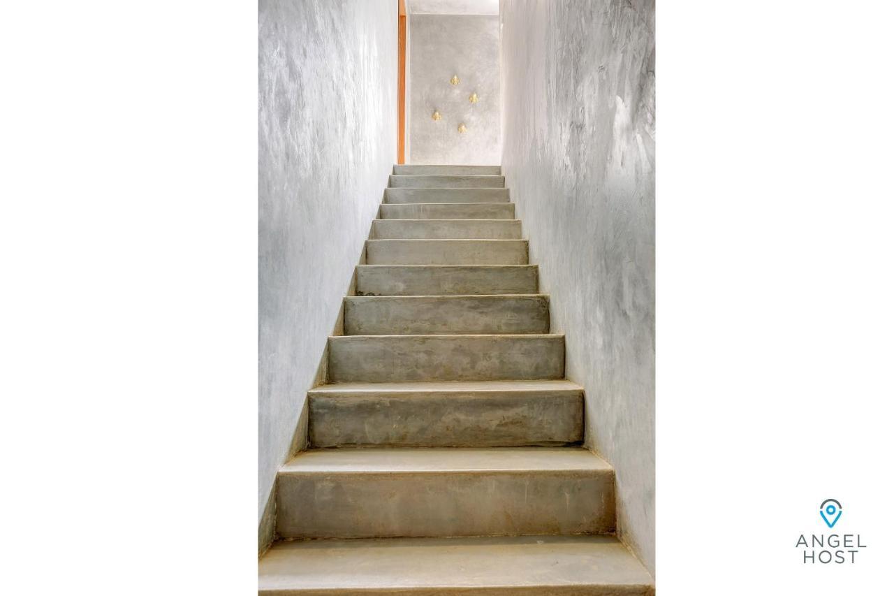 Chic In The Heart Of By Stella Apartment *