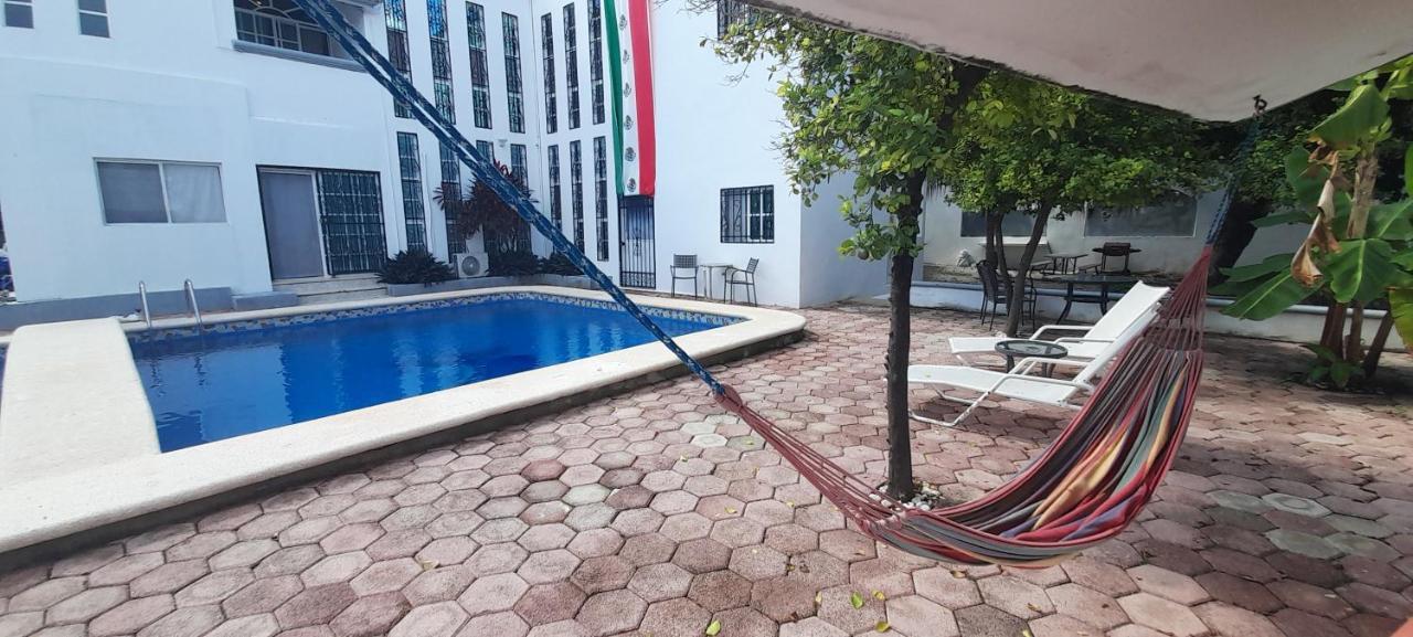 Claro De Luna Aparthotel