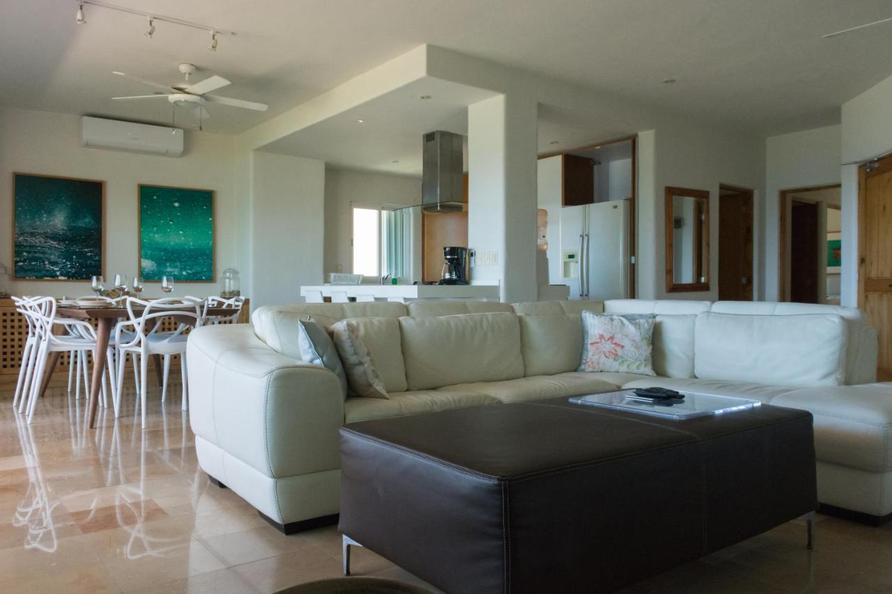 Ocean Front Condominium * Puerto Aventuras