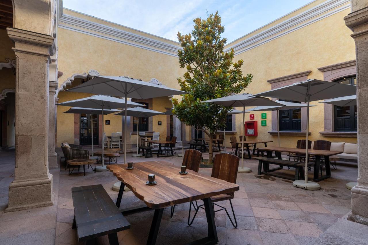 Hotel Patio Santiago 5*