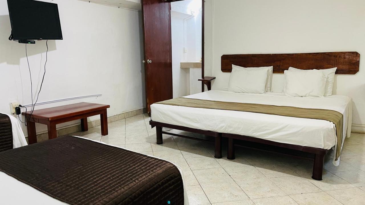 - 5th Avenue 5*