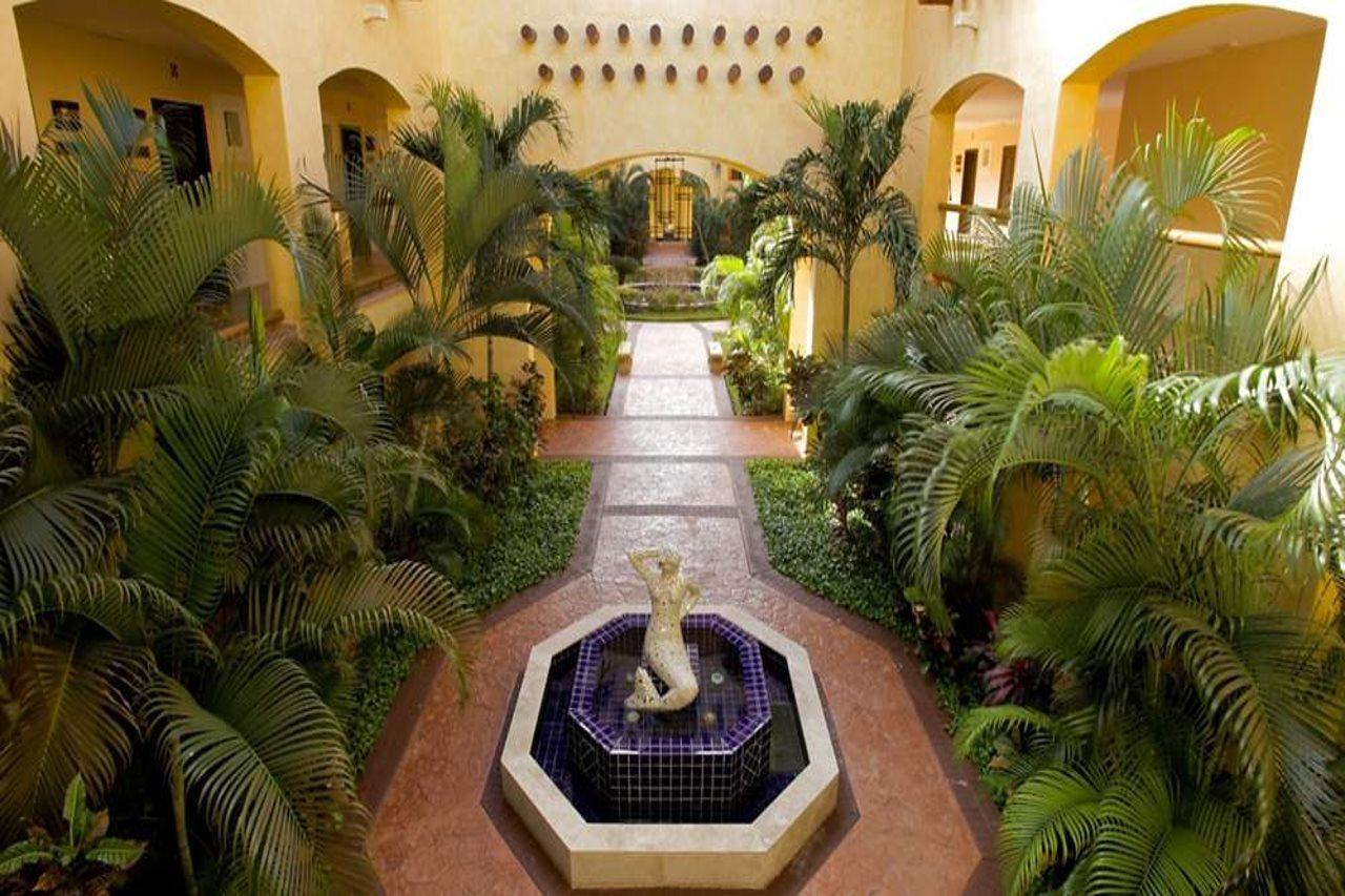 Resort Barcelo Maya Tropical 5*