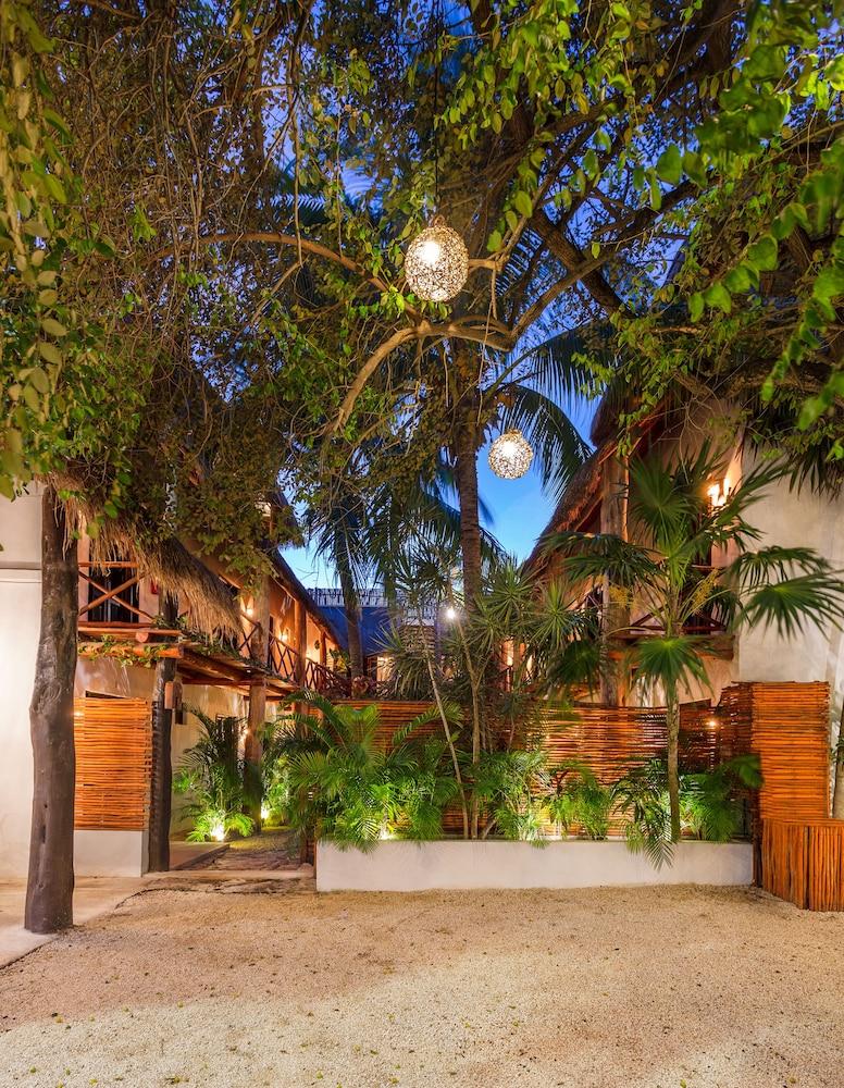 Kin Ha 3* Tulum