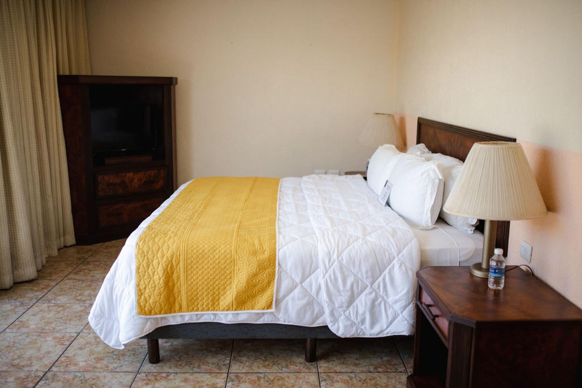 Hotel Aluxes Merida