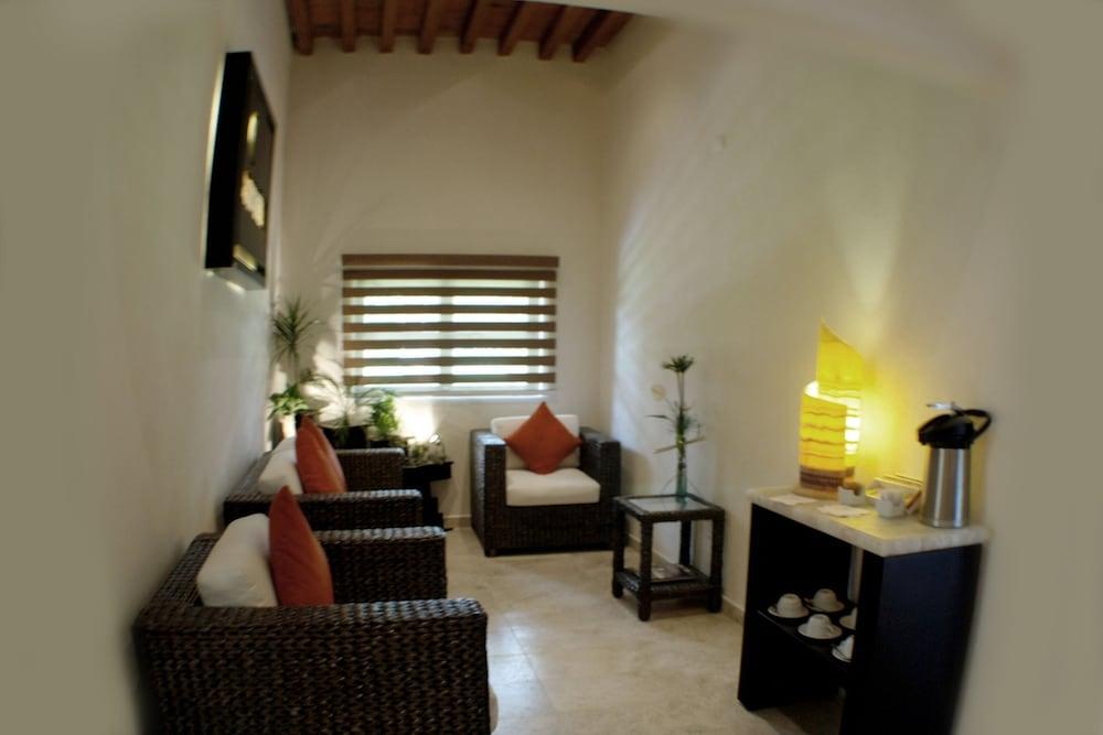 Hacienda Jurica By Brisas 5*