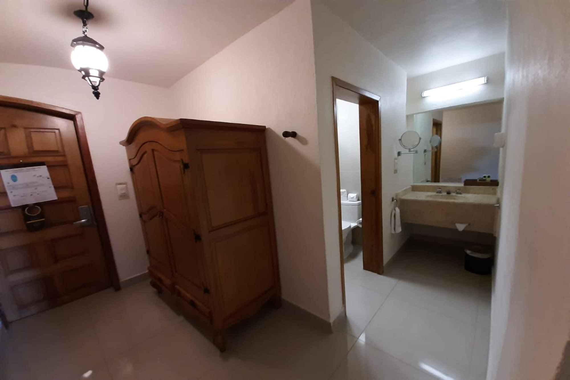 Mision Grand Hotel 4*
