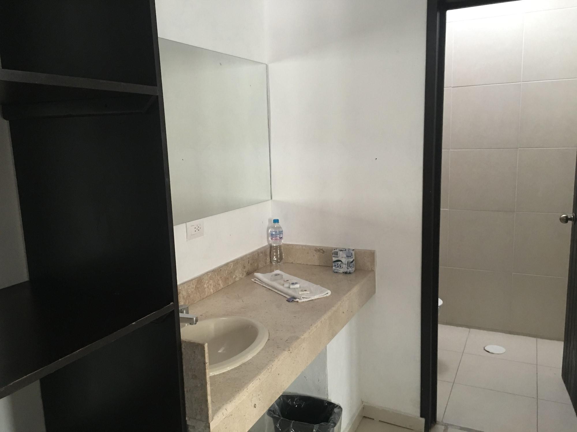 Calli Quetzalcoatl Hotel 4*
