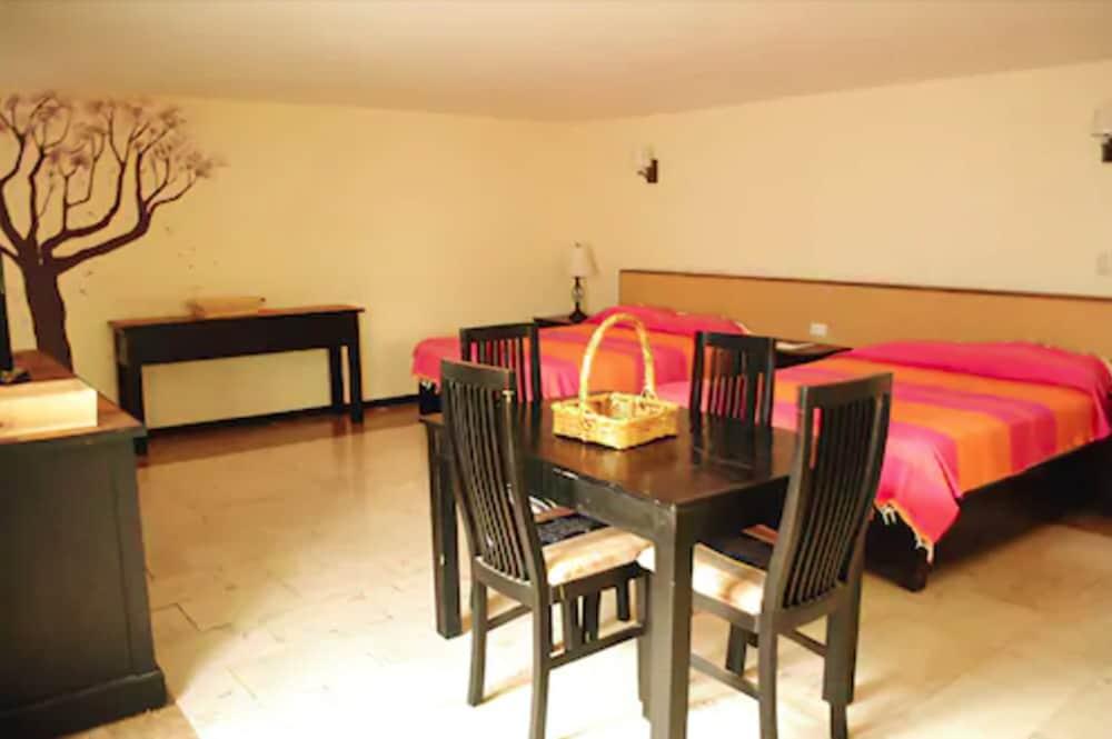 Calli Quetzalcoatl Hotel