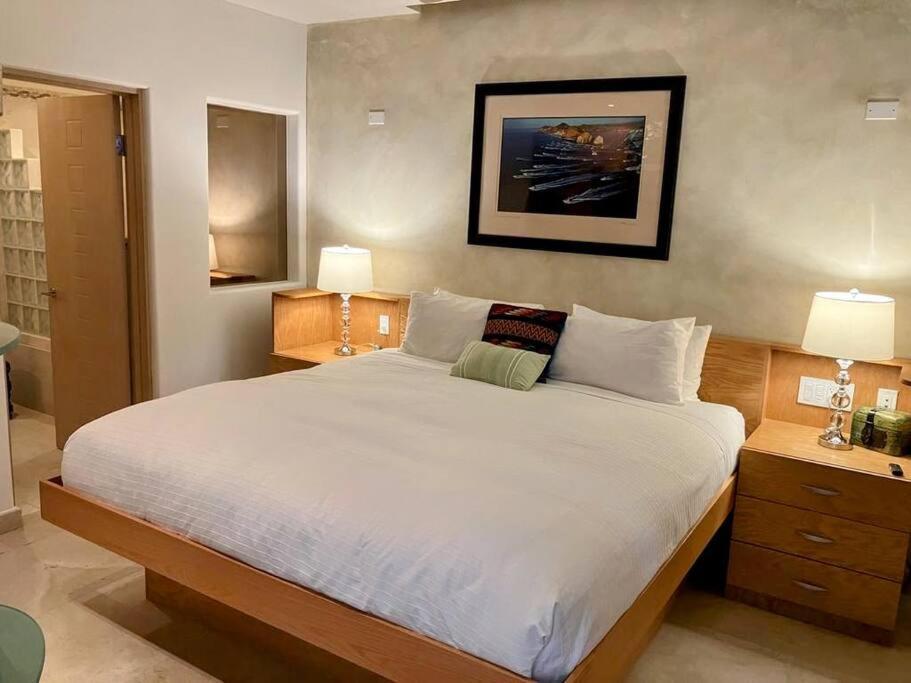 Apartment 2bd & 2ba One Medano Kathys Cabo San Lucas
