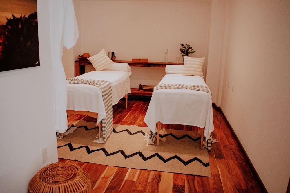 Casa Santiago Boutique