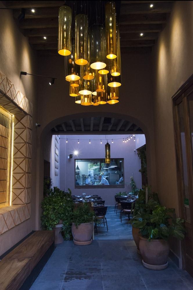 Casa Santiago Boutique Hotel