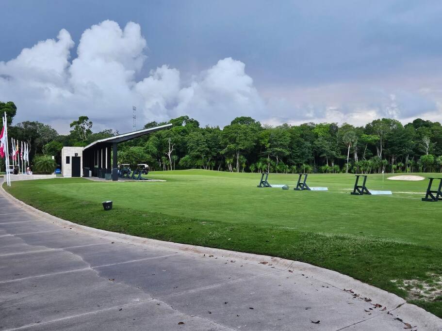 Hermosa En Tulum Country Club Acceso A Playa Villa *