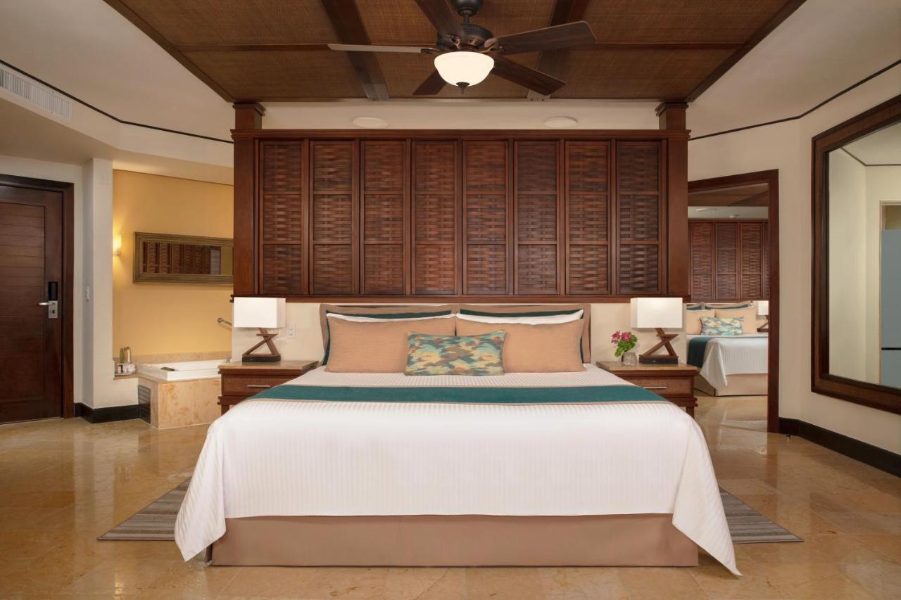 Dreams Riviera Cancun &
