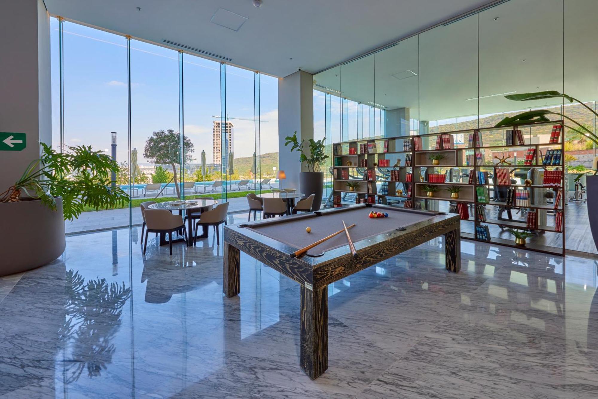 Park Life Aparthotel Queretaro