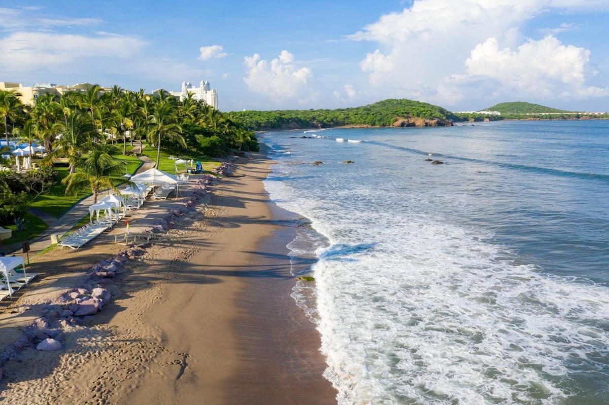 Resort Pueblo Bonito Emerald Bay & Mazatlan