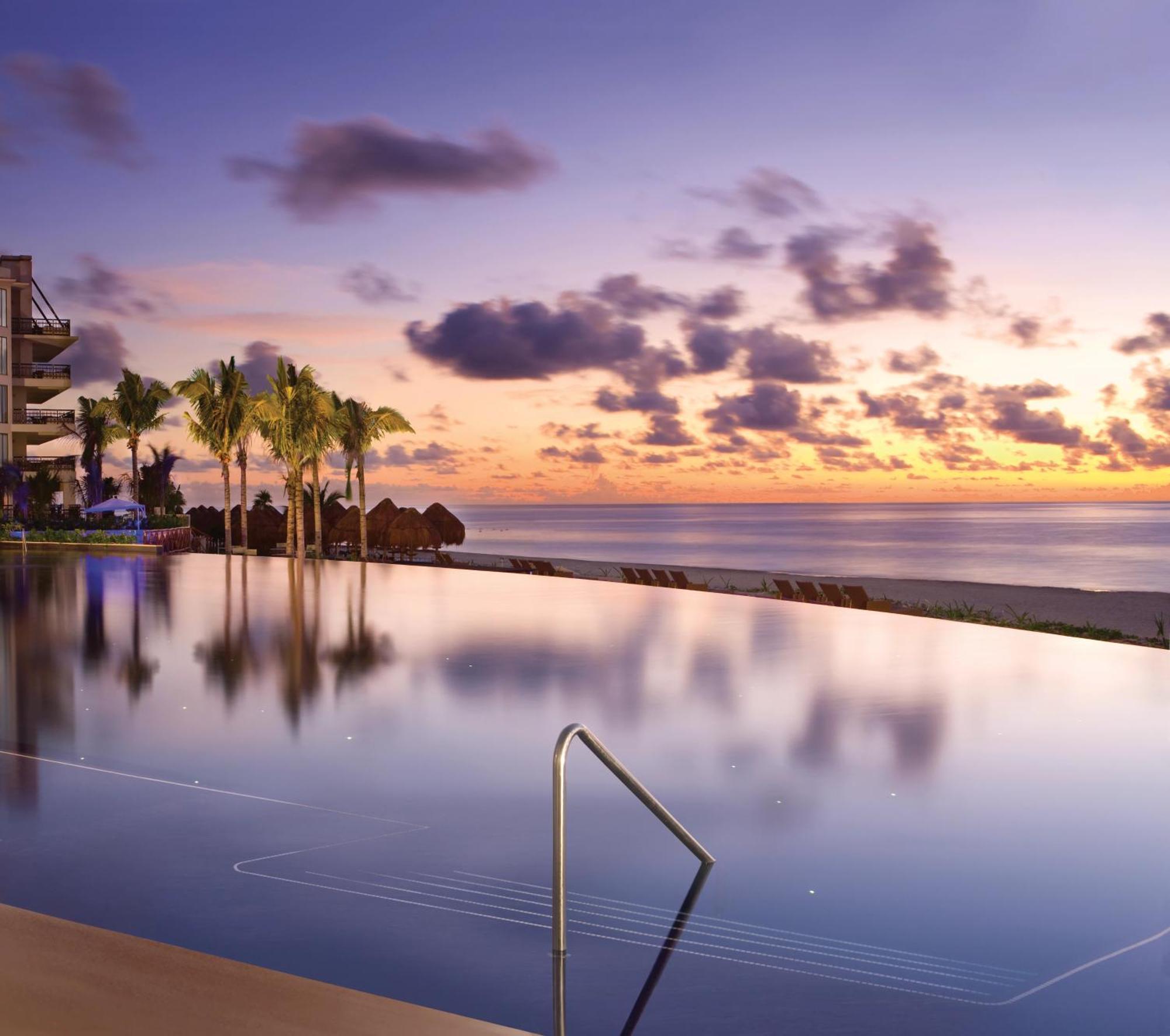 Resort Dreams Riviera Cancun & Puerto Morelos