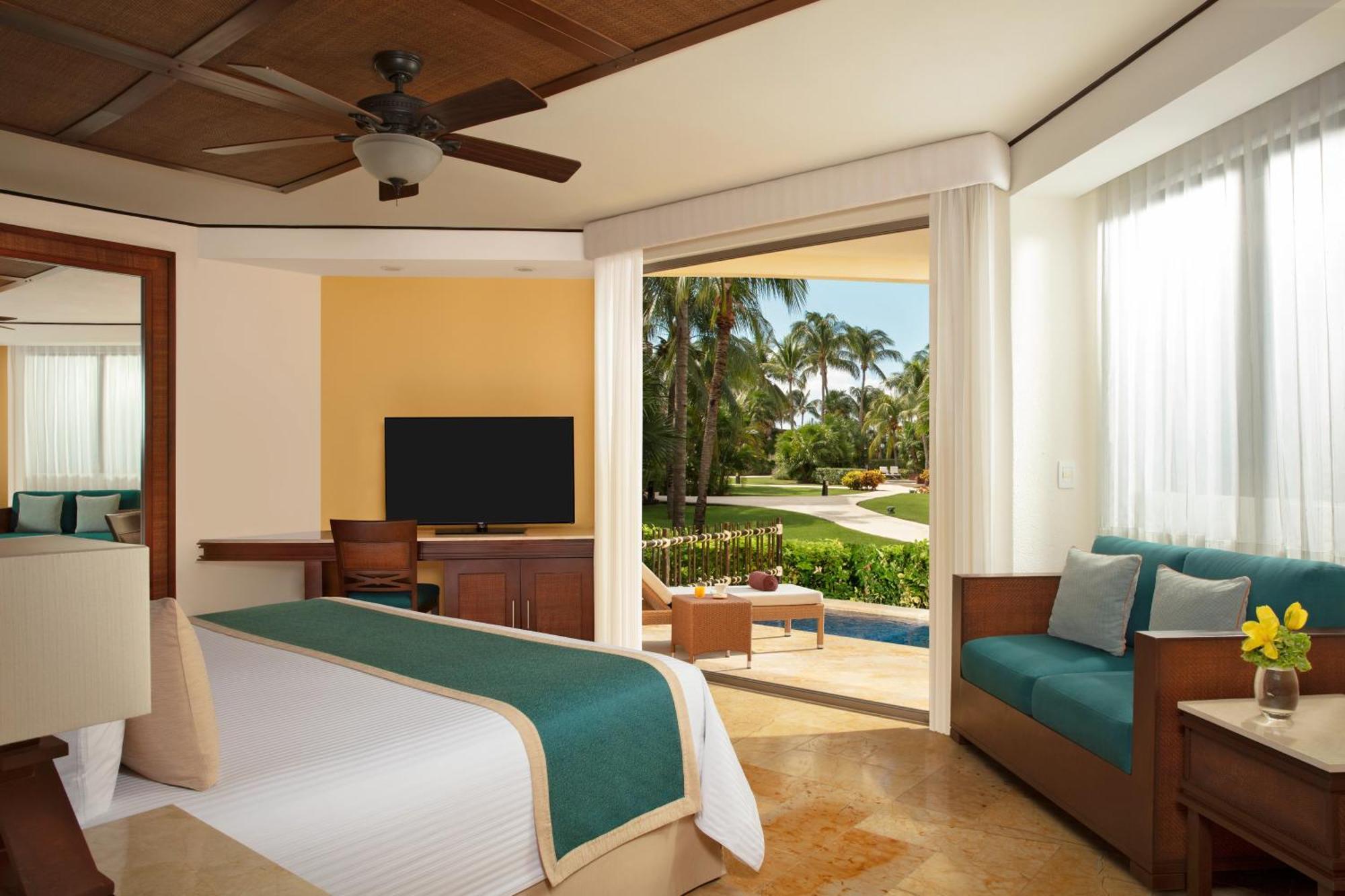 Resort Dreams Riviera Cancun &