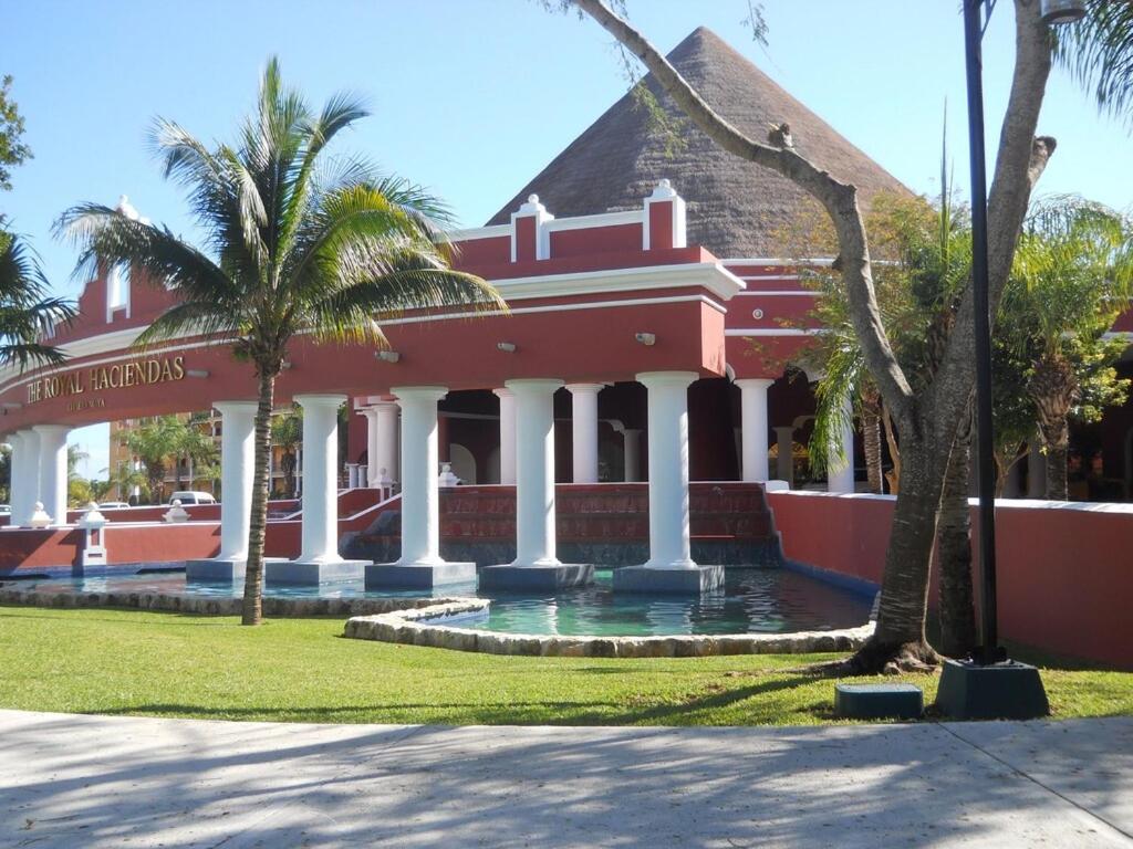 The Royal Haciendas & Playa del Carmen