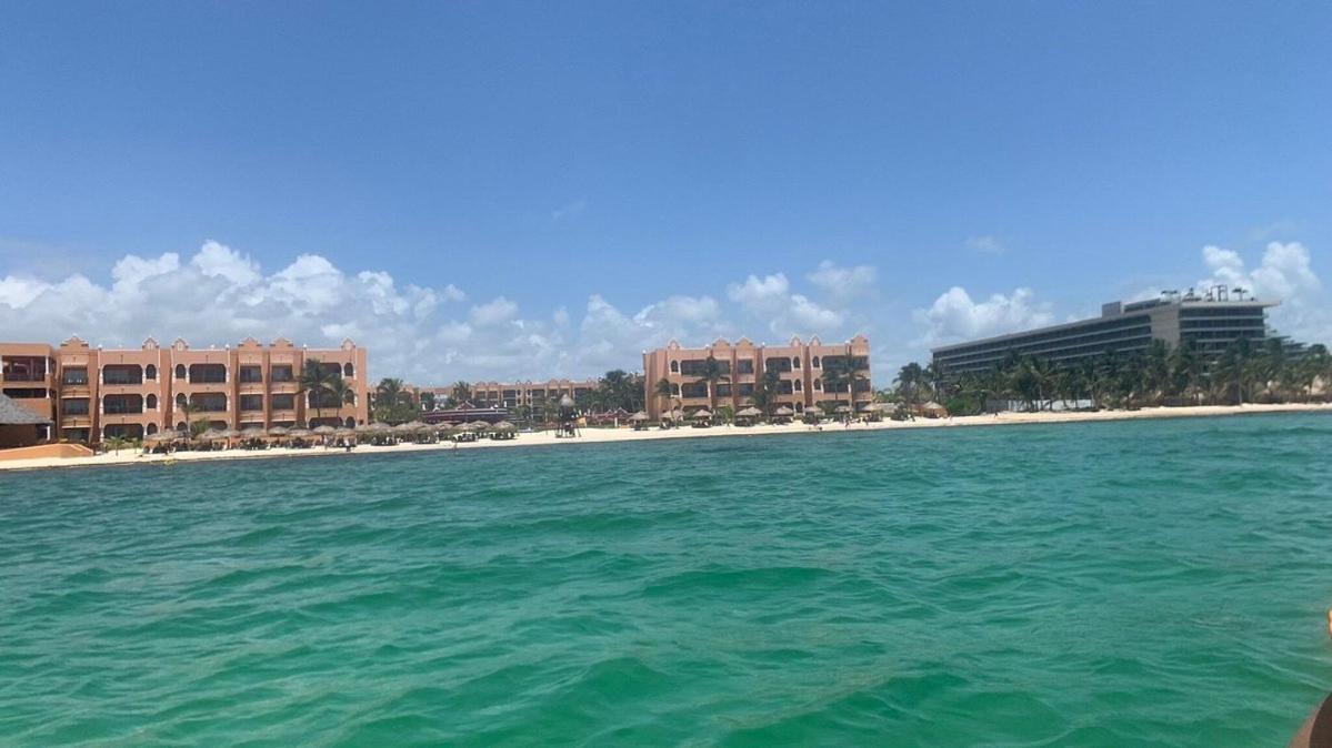 The Royal Haciendas & *