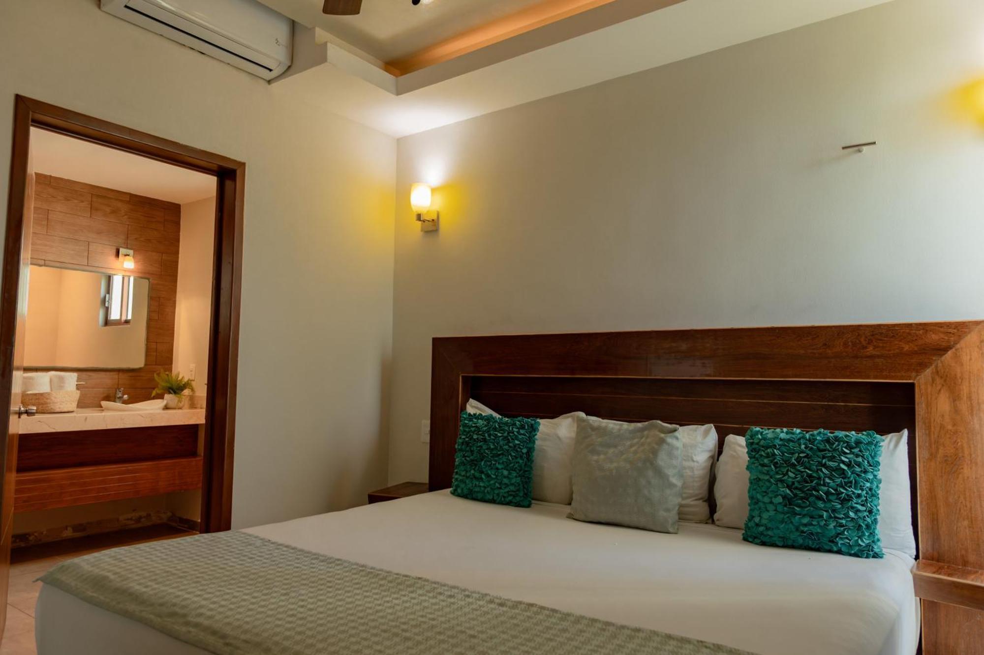 Aquastar & Hotel 4*