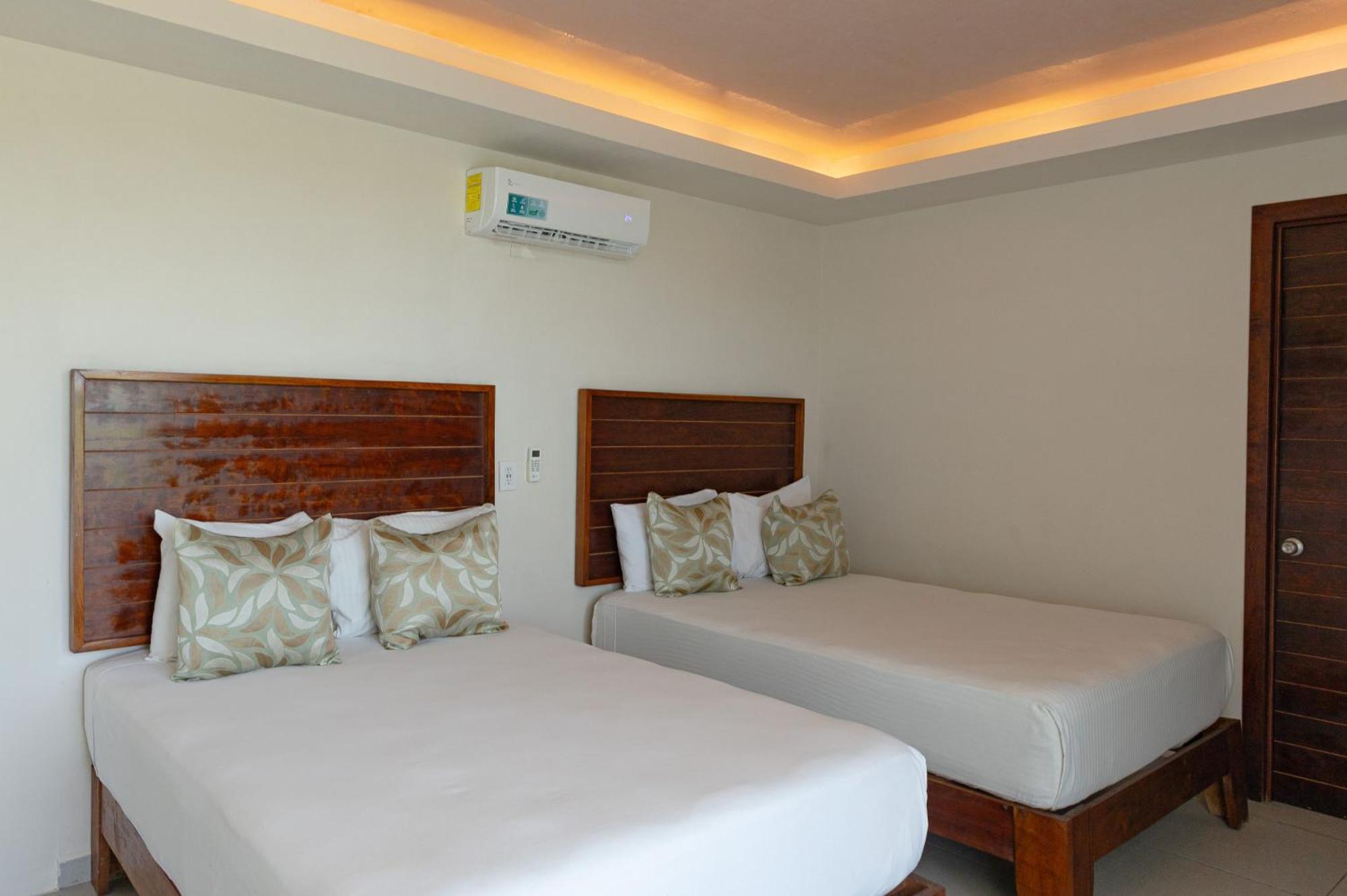 Aquastar & Hotel 4*
