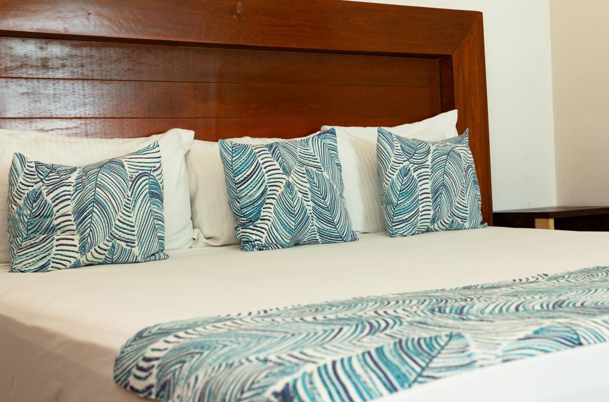 Aquastar & Hotel Mahahual