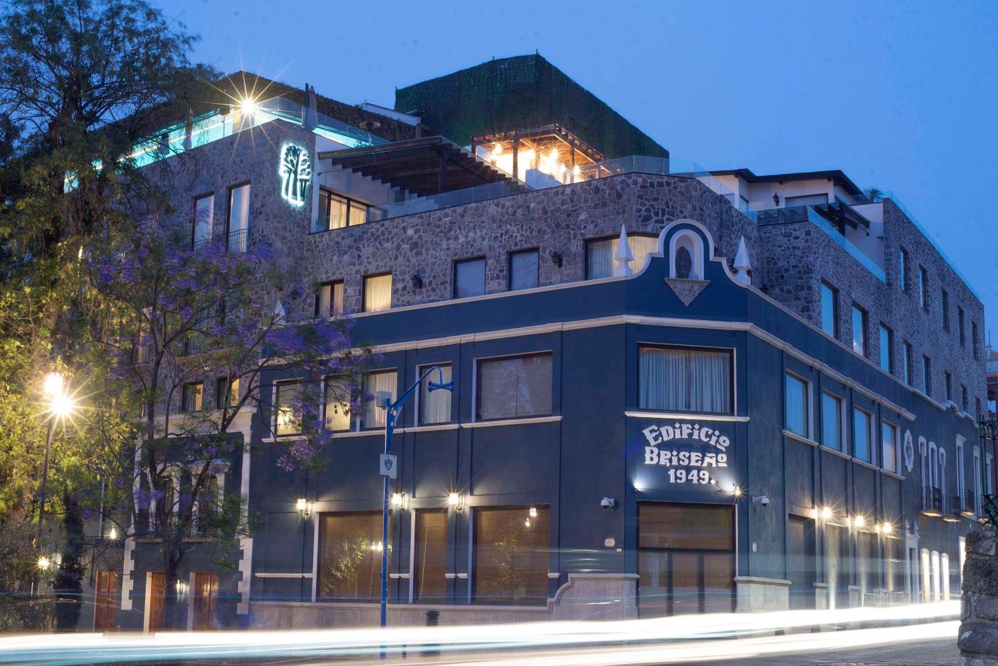 Banyan Tree Hotel 5*