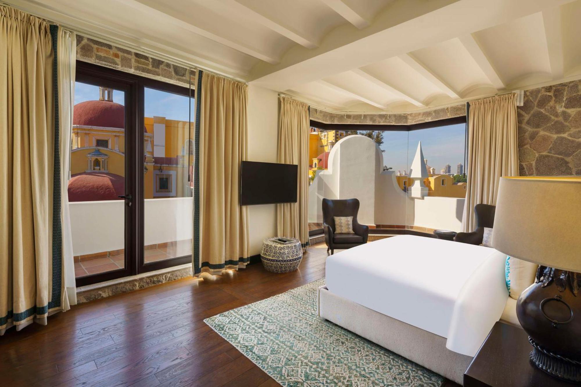 Hotel Banyan Tree