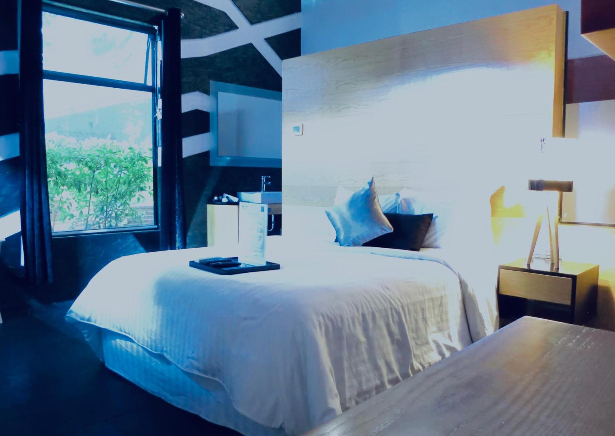 Boutique Mo17 Hotel 4*