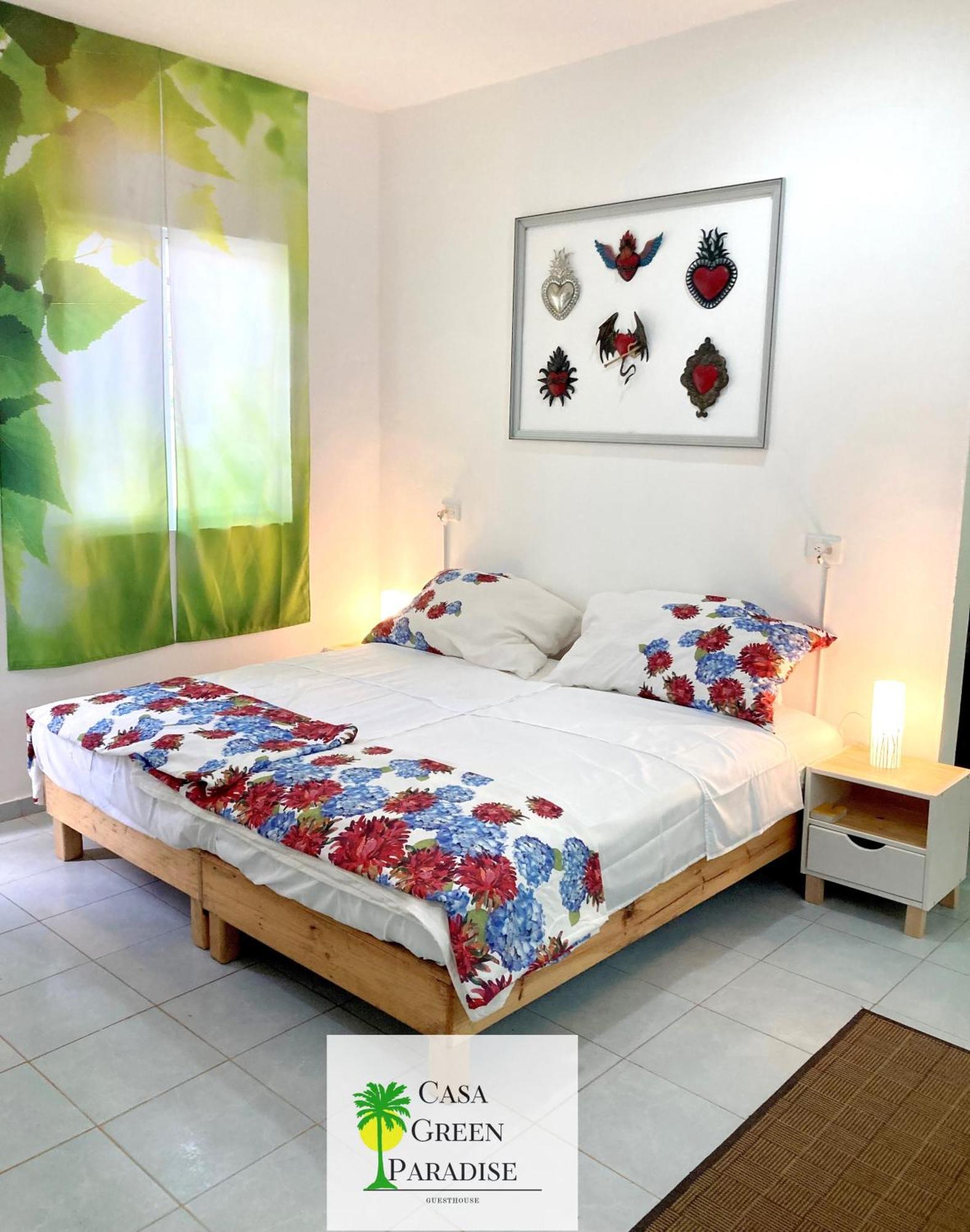 Paradise Apartment *