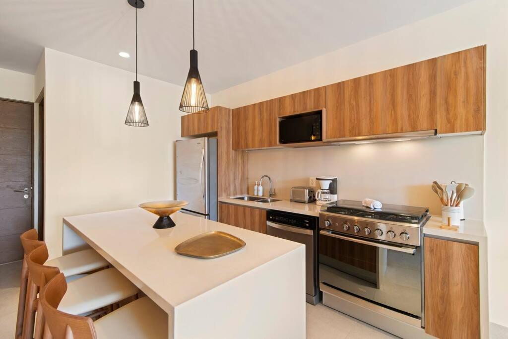 Skies Private Terrace W Jacuzzi W Sea Views Walk To Apartment *