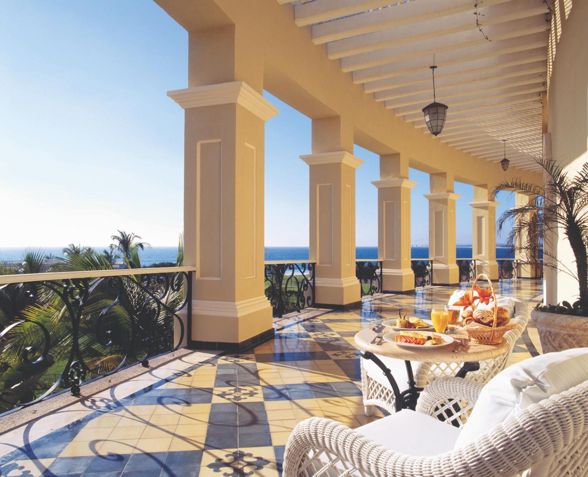 Pueblo Bonito Emerald Bay & Mazatlan