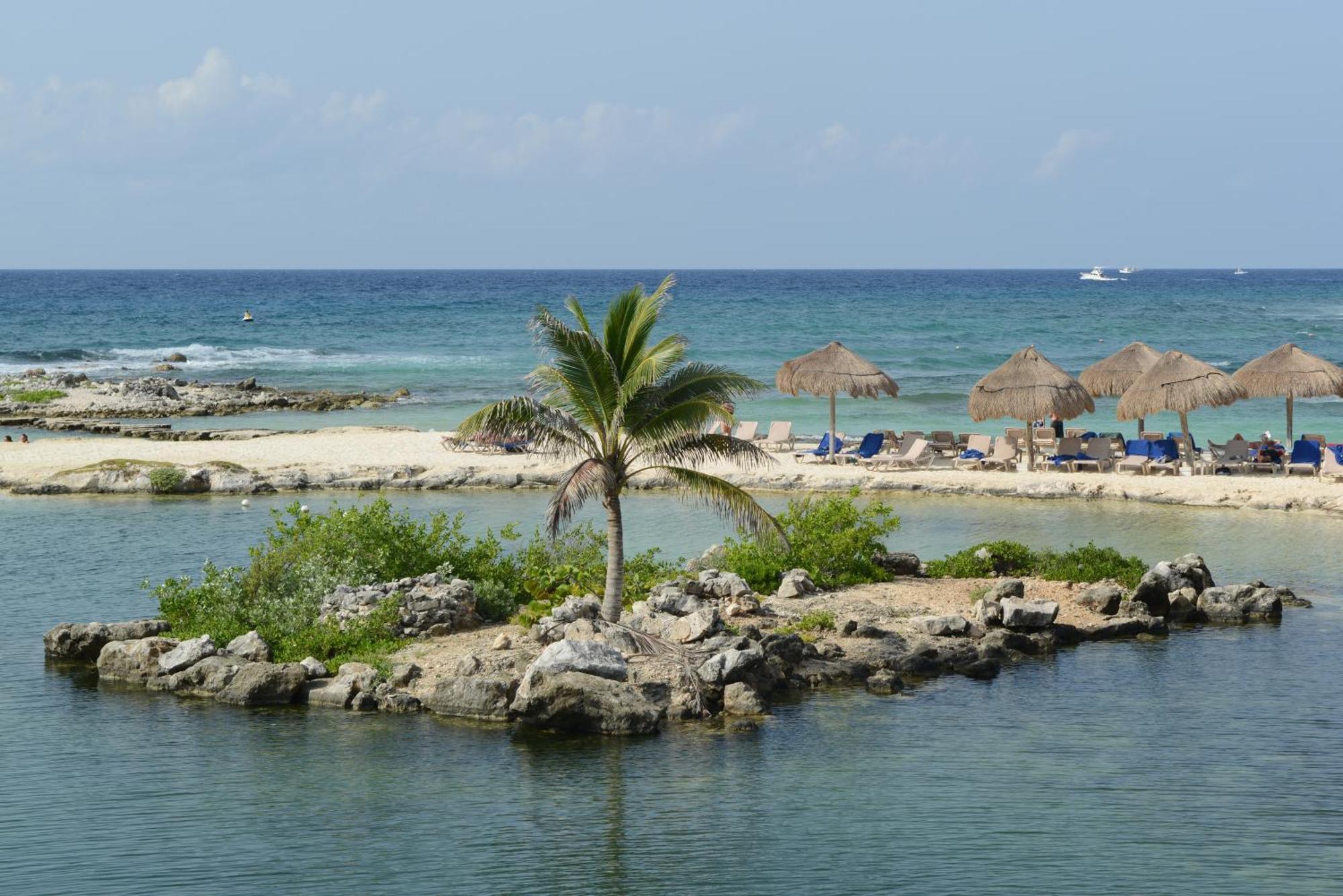 Mom's House * Puerto Aventuras