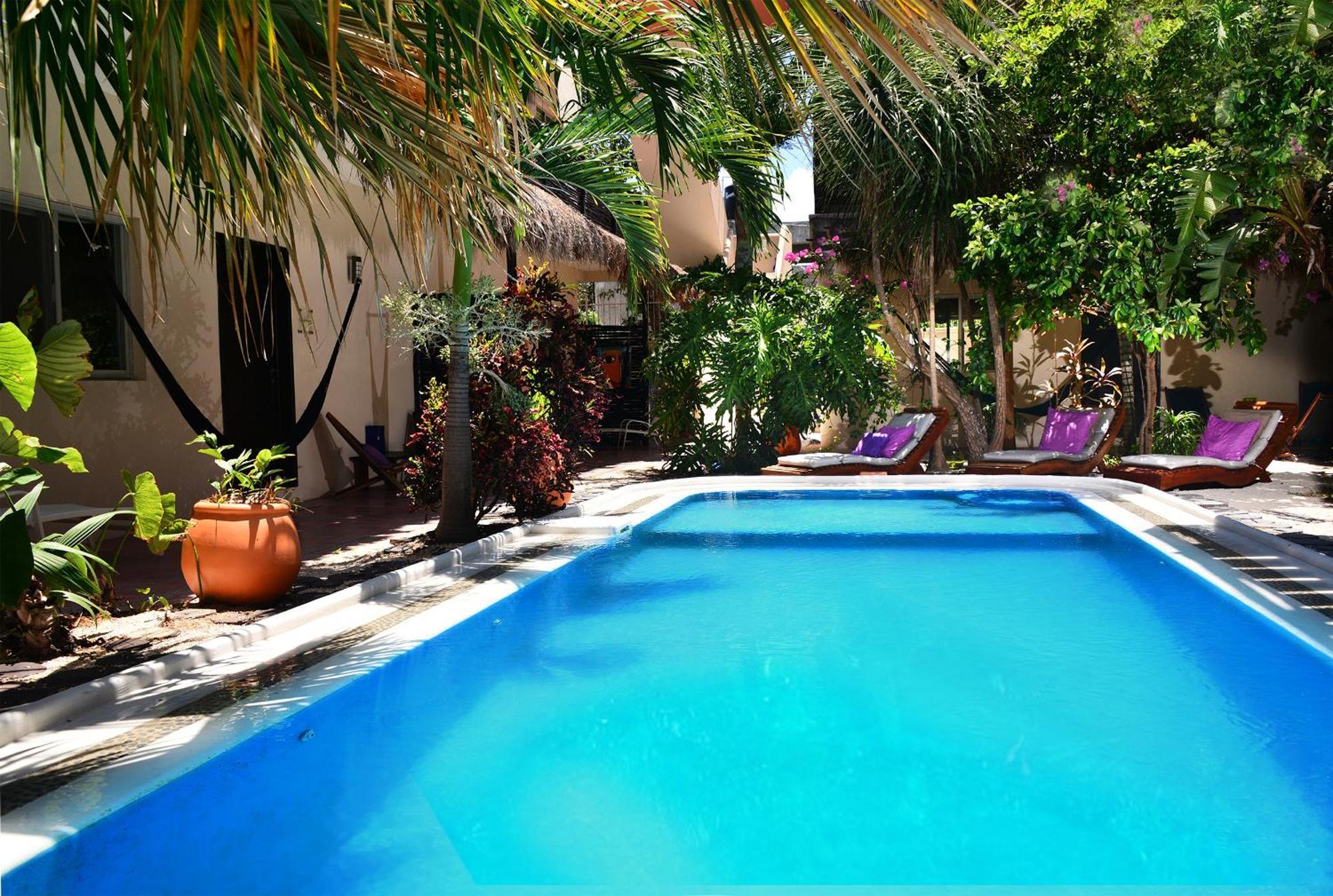 Geminis Boutique Condohotel Hotel
