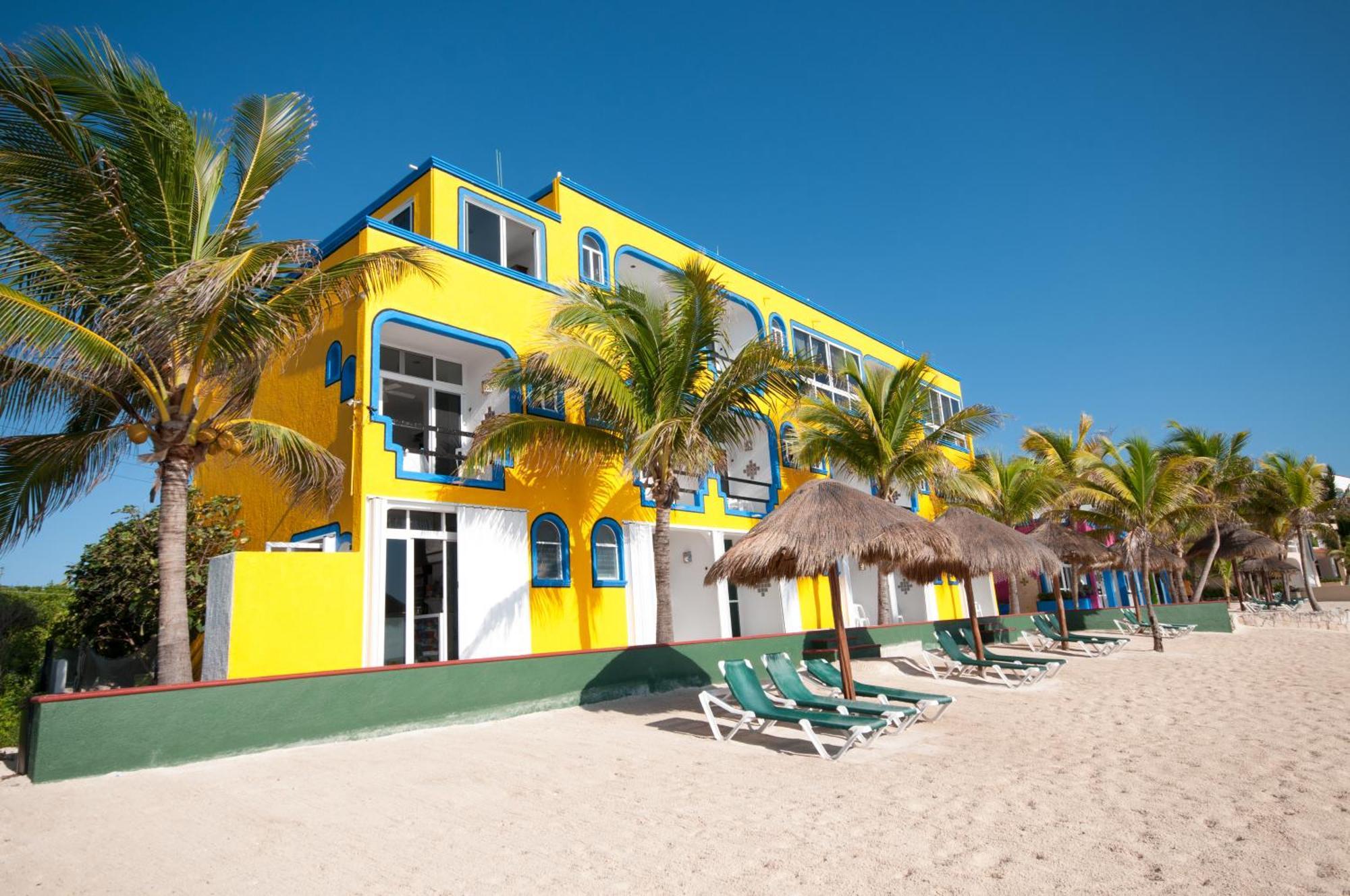 Hotel Del Sol Beachfront 2*