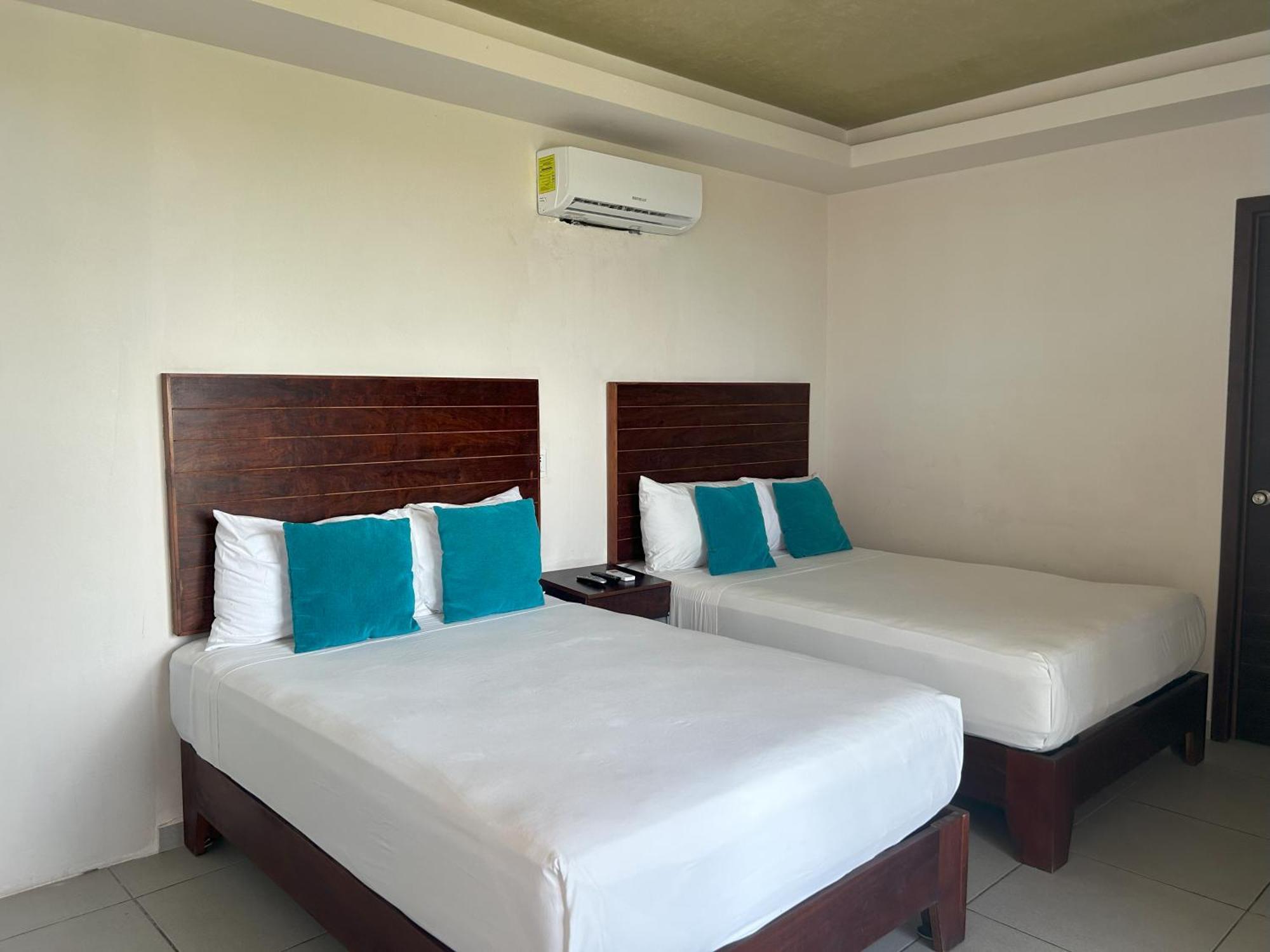 Aquastar & Hotel