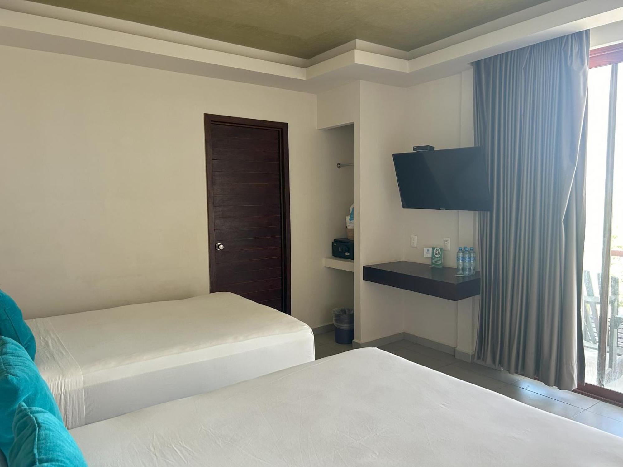 Aquastar & Hotel