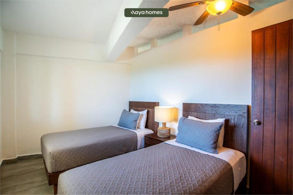 Beachfront 2br W/ Pool - Blue Flag *