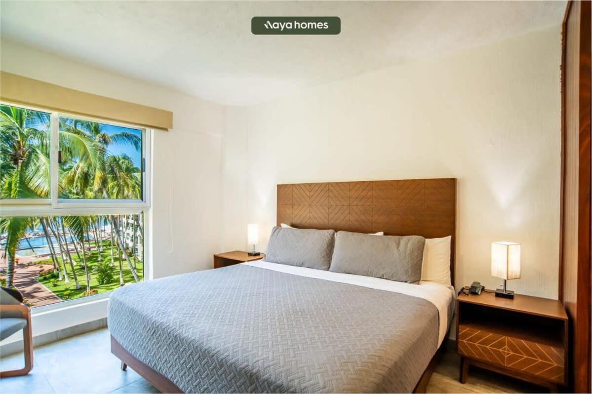 Beachfront 2br W/ Pool - Blue Flag *