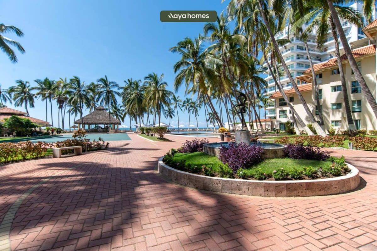 Beachfront 2br W/ Pool - Blue Flag Apartment
