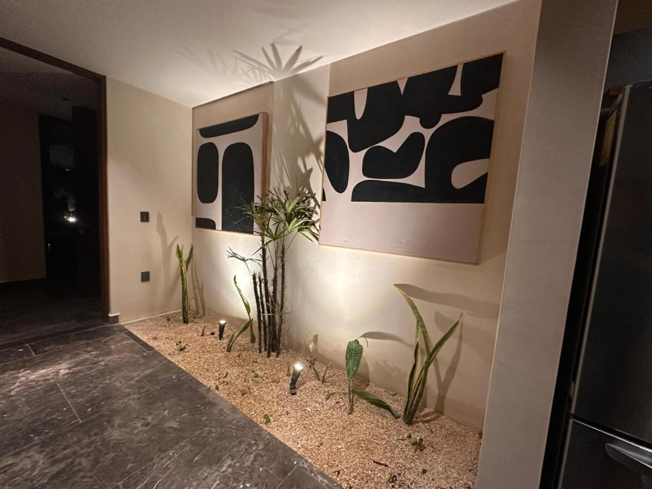 Lovely 2bedroom Serviced + Pool & Garden Apartment *