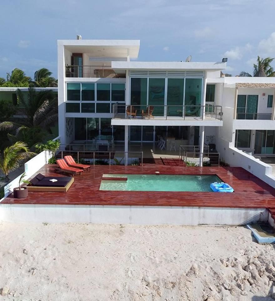 Holiday home Beachfront Upscale House In Telchac *