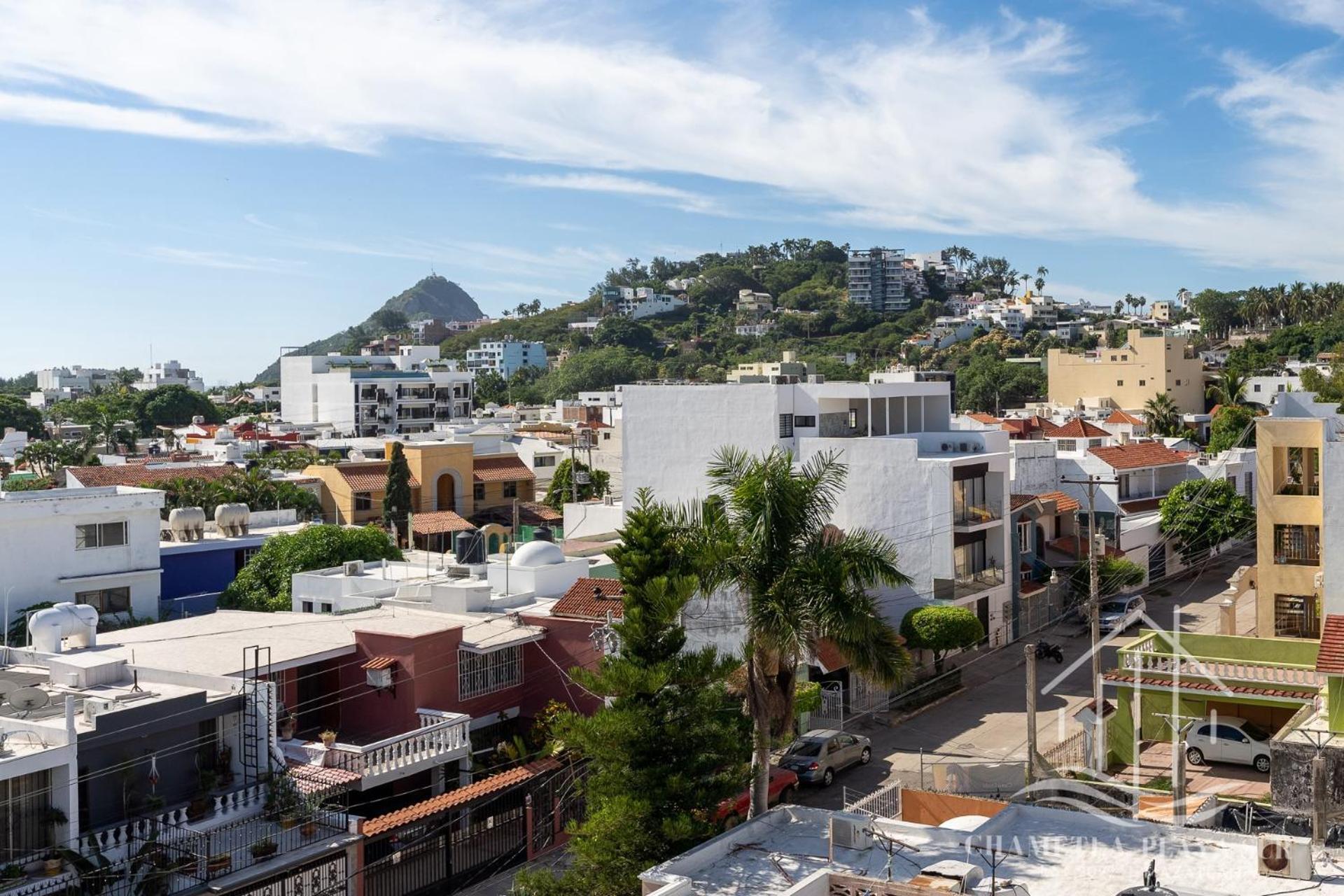 Apartment New & Modern, 5 Star Area, Walk 2 Beach, Pool, Views, King Bed Mazatlan
