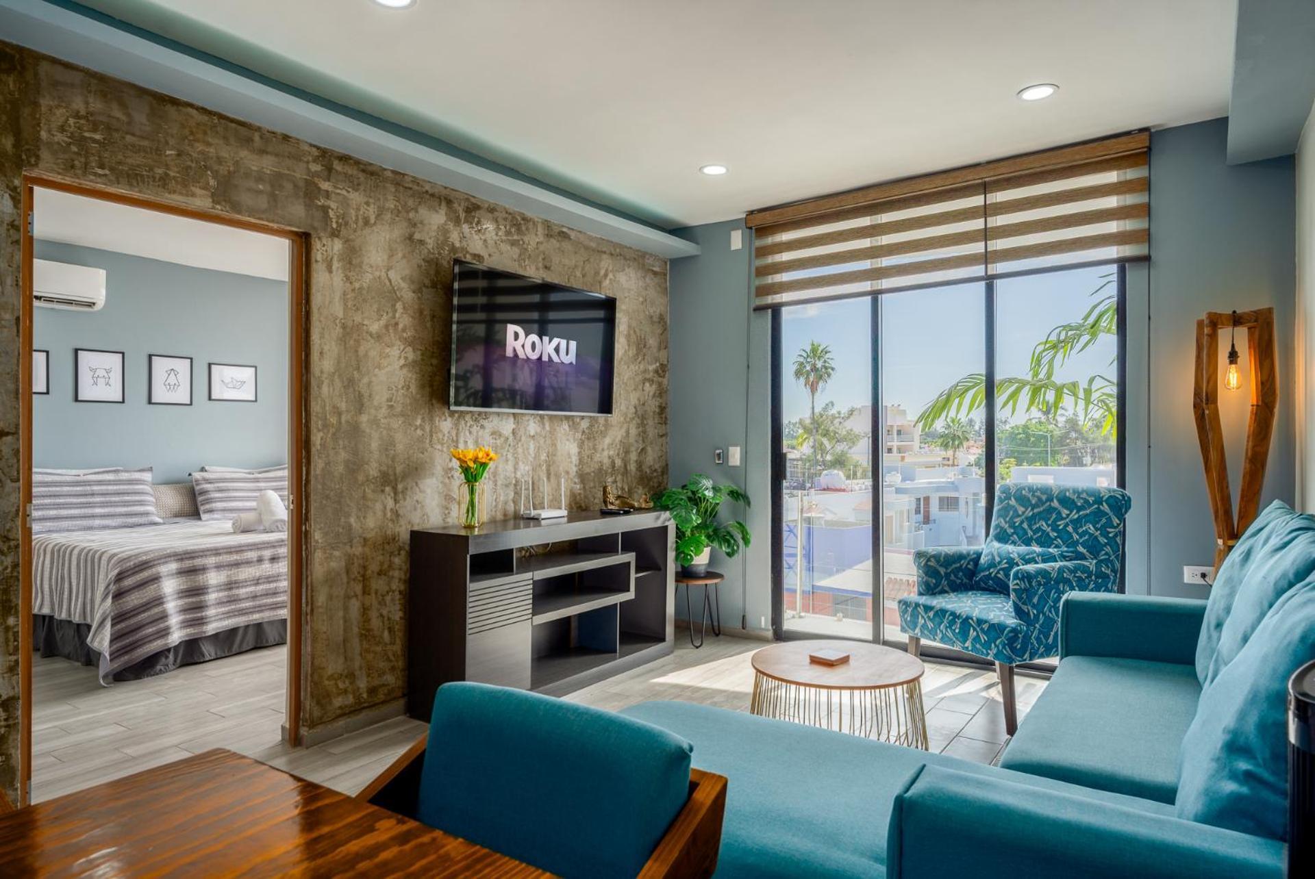 New & Modern, 5 Star Area, Walk 2 Beach, Pool, Views, King Bed Apartment Mazatlan