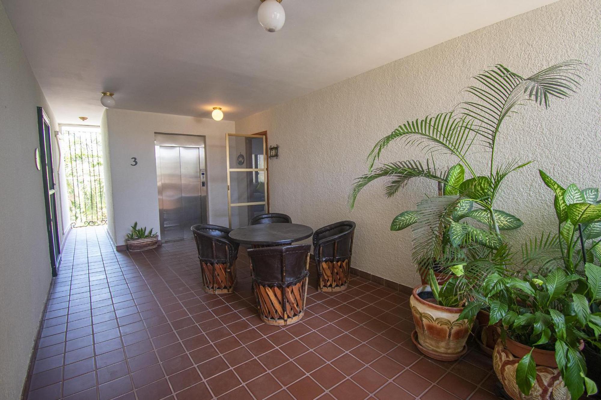 Apartment Aura With Pool