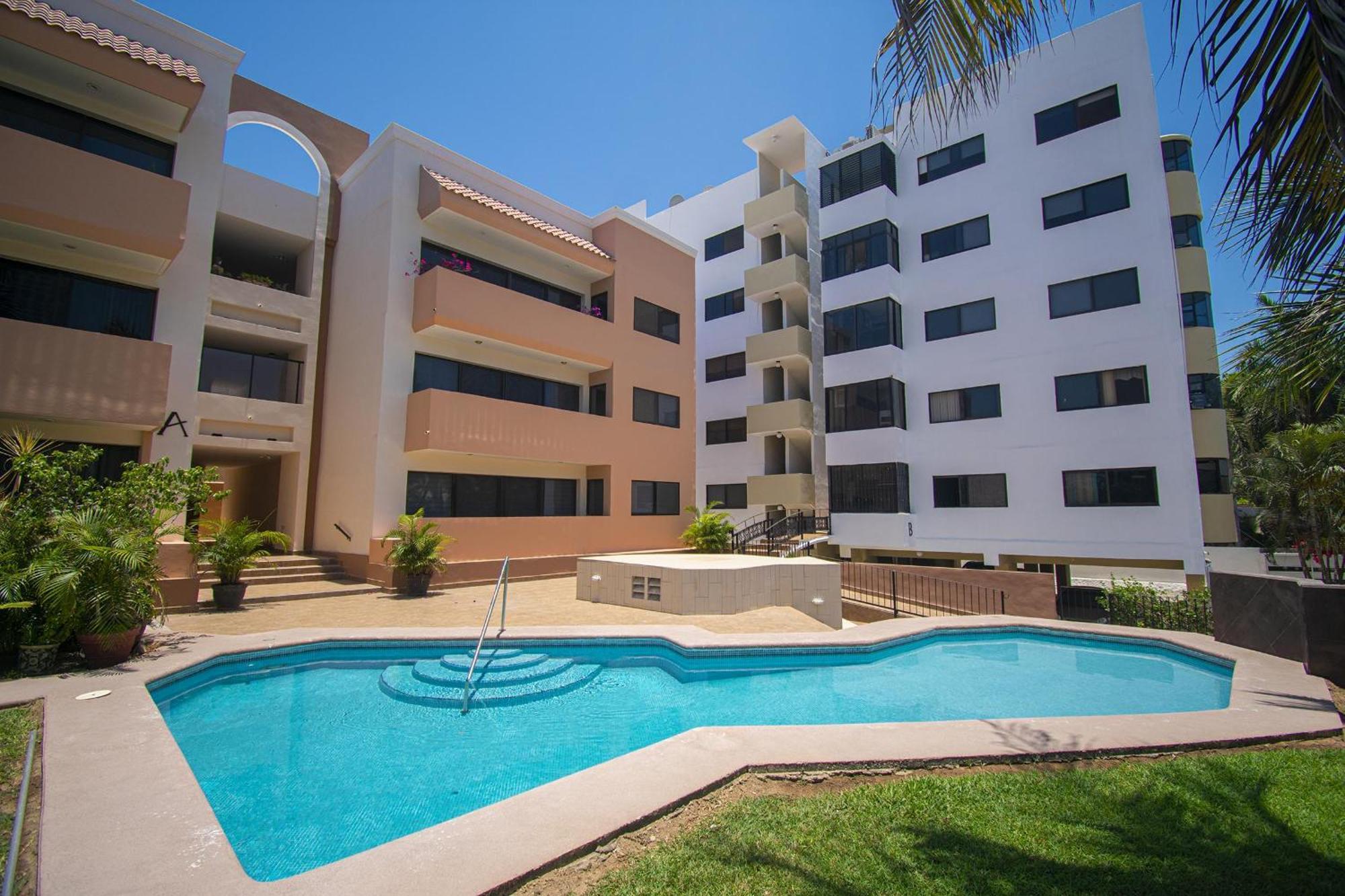 Apartment Aura With Pool *
