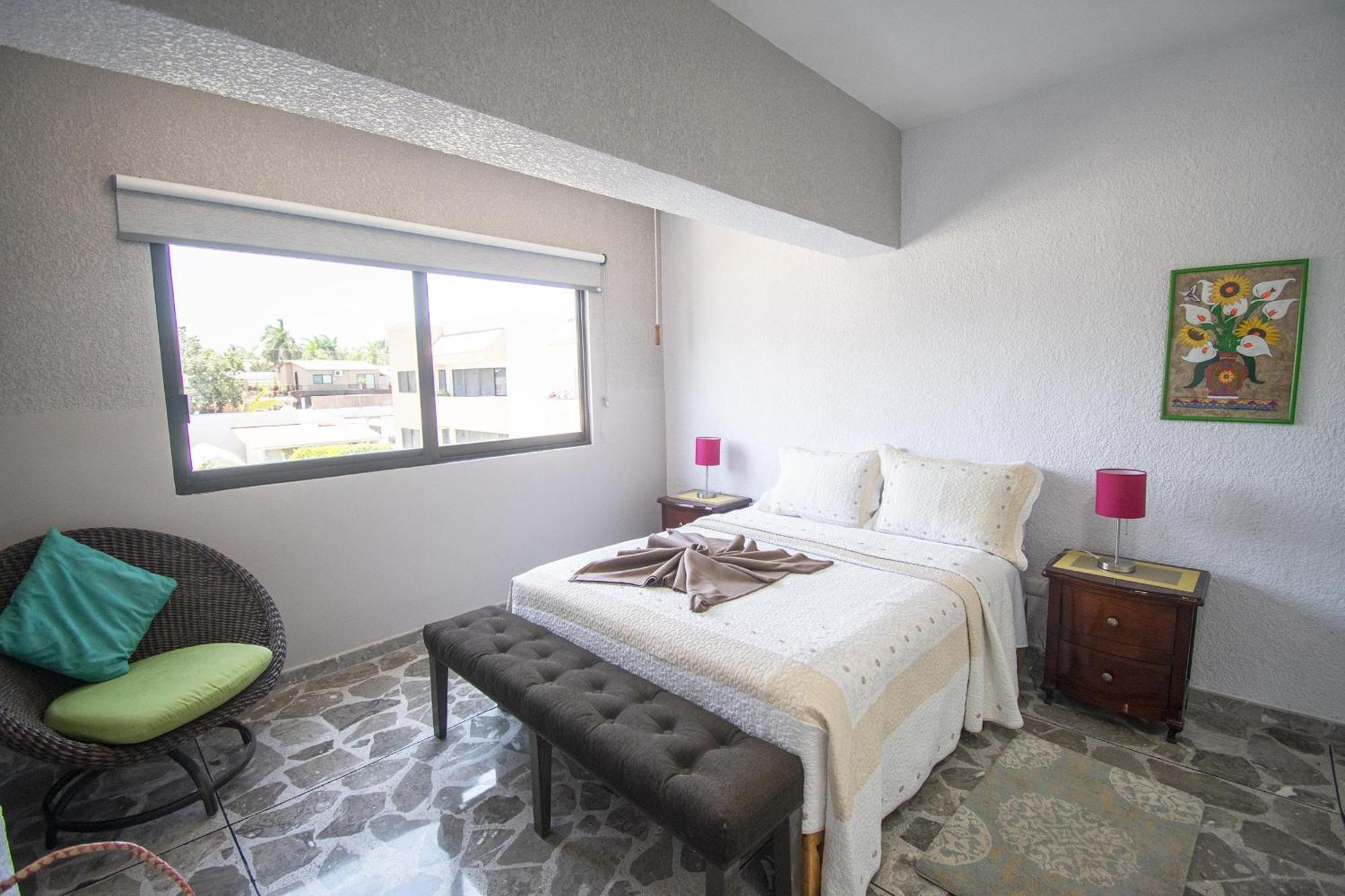 Apartment Aura With Pool