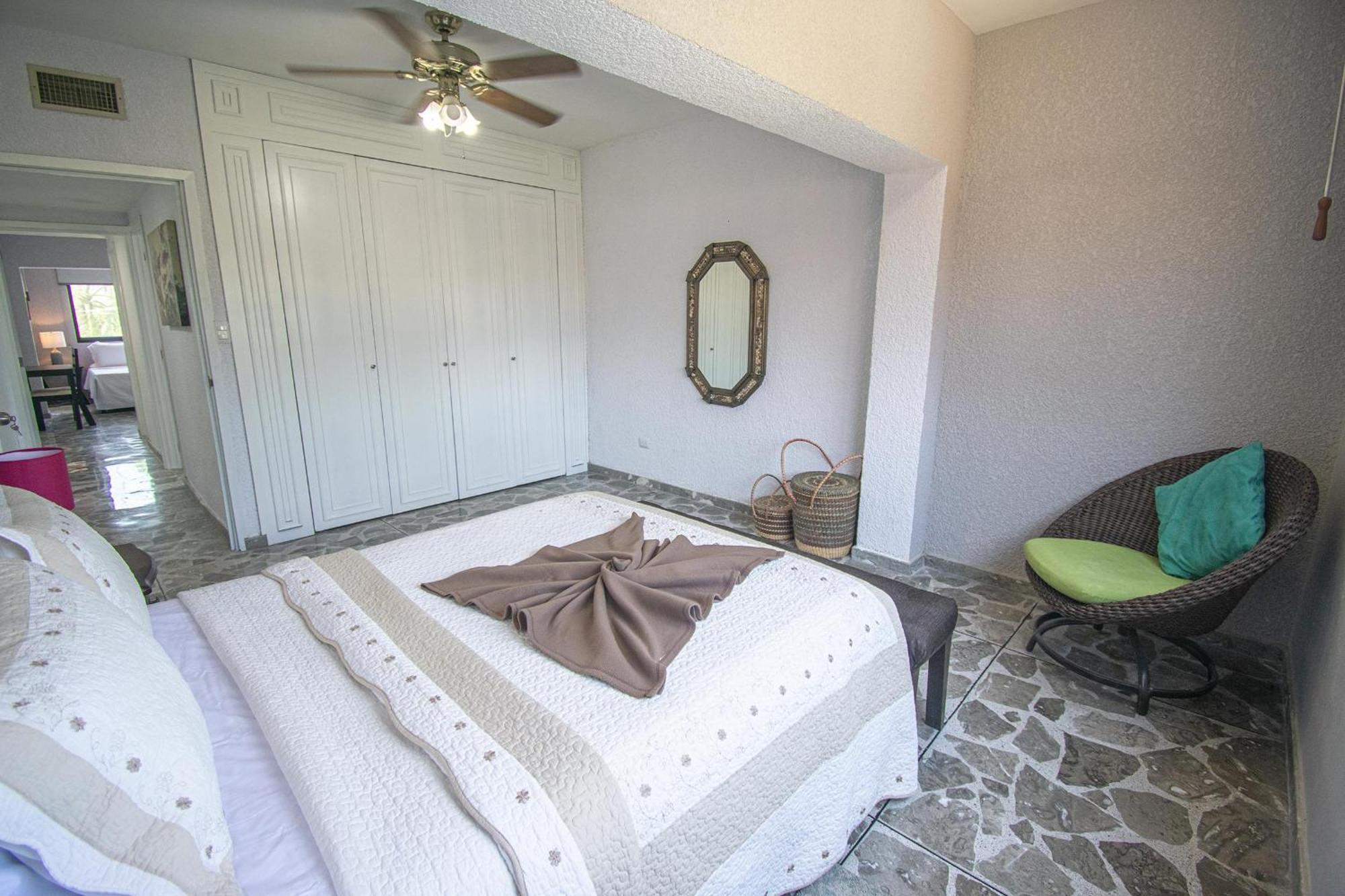 Aura With Pool Apartment *