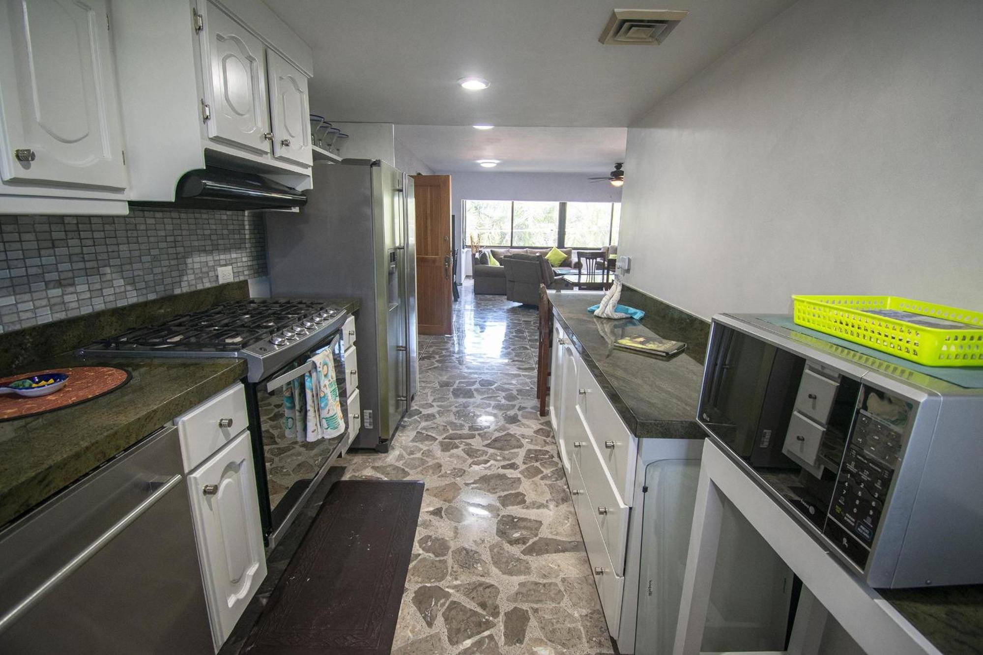 Apartment Aura With Pool